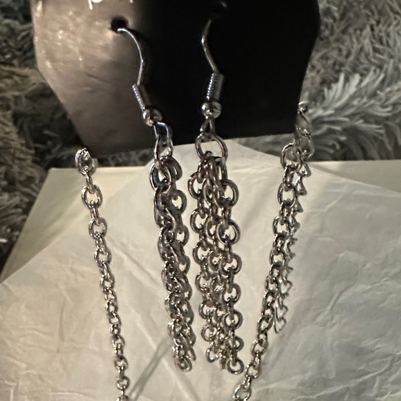 Paparazzi Green and Silver Necklace - Picture 10 of 12